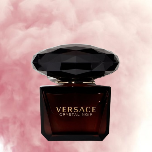 Versace Crystal Noir – سحر الغموض والفخامة